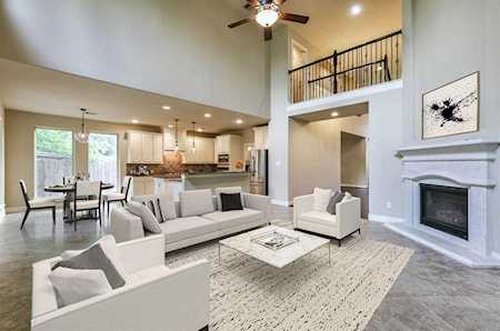 1616 Hewitt Dr Houston, TX 77018