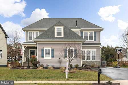 9291 Falling Water Dr Bristow, VA 20136