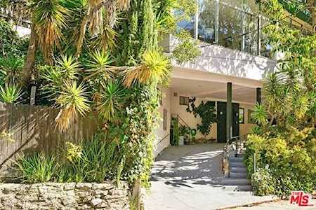 1730 Franklin Canyon Drive Beverly Hills, CA 90210