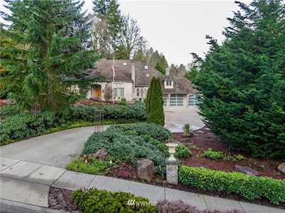 13978 NE 31st Place Bellevue, WA 98005
