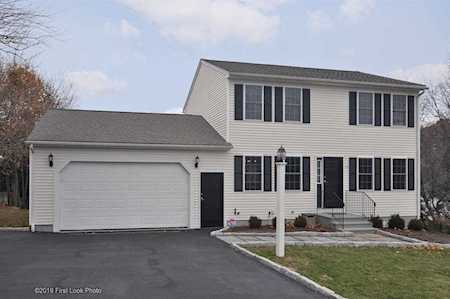 58 Robin LANE West Warwick, RI 02893