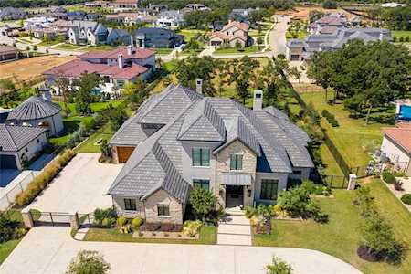 2025 Valencia Cove Westlake, TX 76262