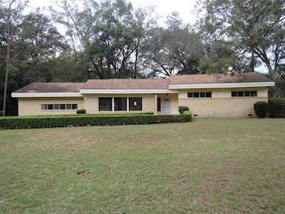 2506 Sir Williams Street Tallahassee, FL 32310