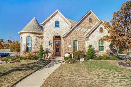 8621 Clara Lane North Richland Hills, TX 76248