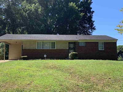 2799 Alpena Dr Memphis, TN 38127