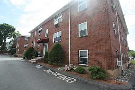 35 Montvale Ave #4 Woburn, MA 01801