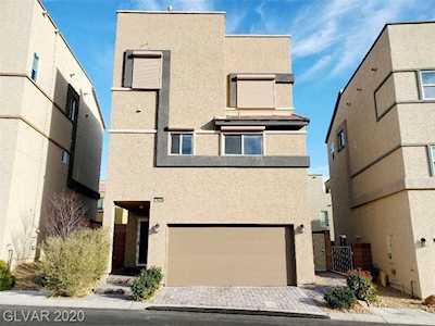 10529 Rain Water Dr Las Vegas, NV 89129