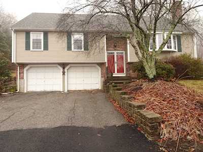 118 Roundtop Road Marlborough, MA 01752