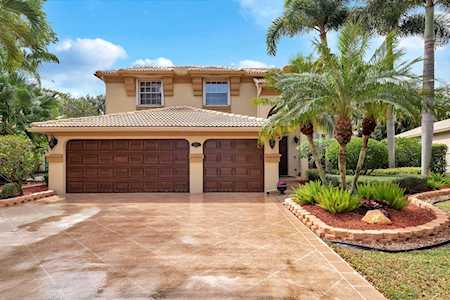 6461 Stonehurst Circle Lake Worth, FL 33467