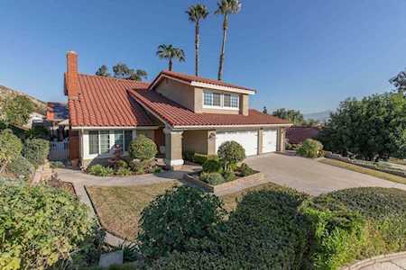 6639 Avenida Valencia Jurupa Valley, CA 92509