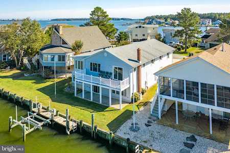 8 Clubhouse Dr Ocean Pines, MD 21811