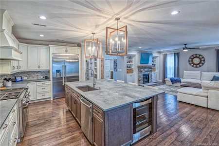 5030 Manorwood Dr Fort Mill, SC 29708