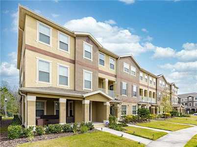 10061 Town Lake Drive Orlando, FL 32832
