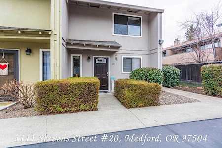 1111 Stevens St Medford, OR 97504