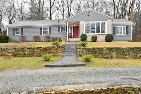 6 Overbrook LANE East Greenwich, RI 02818