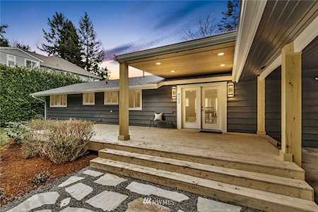 4102 4th St NW Gig Harbor, WA 98335