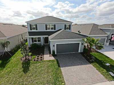 2398 Dammar Street Orlando, FL 32824