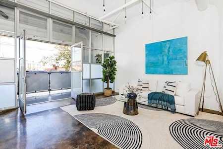 530 Molino Street #111 Los Angeles, CA 90013