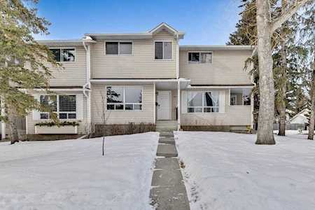29 Woodfern Road SW Calgary, AB T2W 4Y5