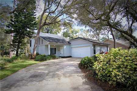 1215 Parkland Ct Altamonte Springs, FL 32714