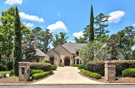 2911 Royal Isle Drive Tallahassee, FL 32312