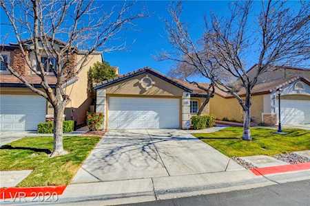 912 Majestic Oak St Las Vegas, NV 89145