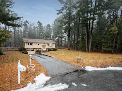21 Oxford Rd Billerica, MA 01862