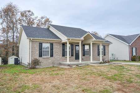 824 Tecumseh Dr Shepherdsville, KY 40165