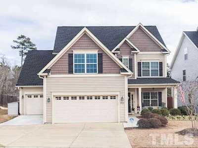 416 Lone Pine Loop Fuquay Varina, NC 27526