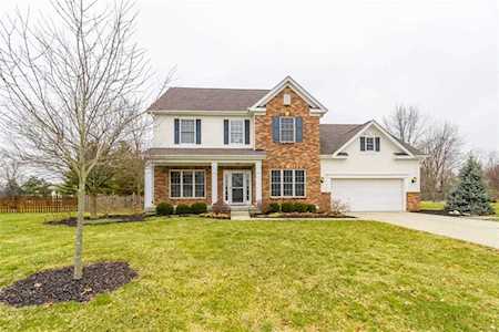 4349 Weather Stone Crossing Zionsville, IN 46077