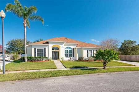 713 Divine Circle Orlando, FL 32828