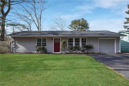 21 Town Farm RD Coventry, RI 02816