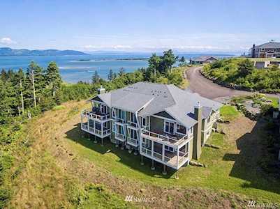 3242 Overlook Lp Ilwaco, WA 98624
