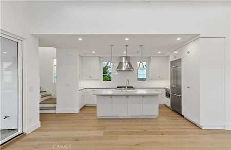 606 .5 Larkspur Avenue Corona Del Mar, CA 92625