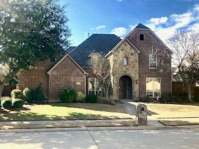 8209 Thornbush Drive North Richland Hills, TX 76182