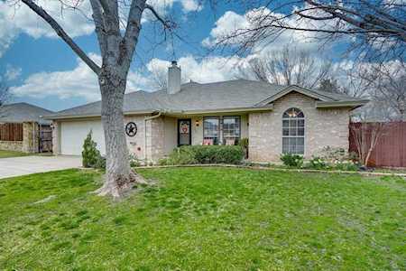 324 Richy Road Roanoke, TX 76262