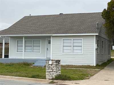 907 Jameson Street Weatherford, TX 76086