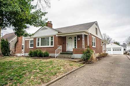 820 Perennial Dr Louisville, KY 40217