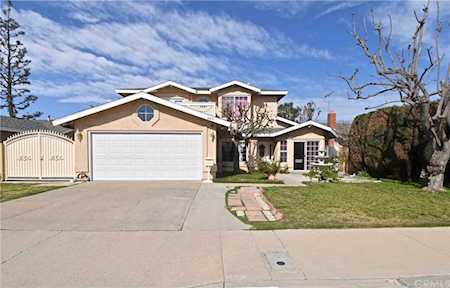 8421 Melrose Circle Westminster, CA 92683