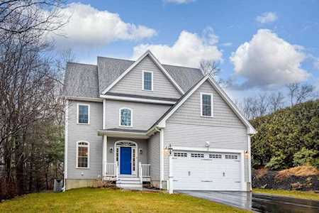 3 Independence Lane Medway, MA 02053