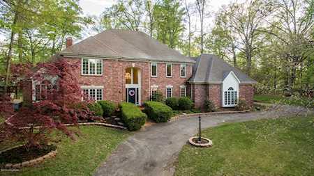 1503 Cold Springs Rd Anchorage, KY 40223