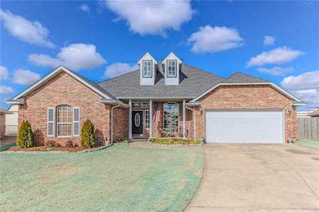 2391 Bradford Ave Newcastle, OK 73065