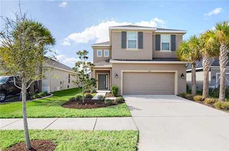 17519 Buckingham Garden Drive Lithia, FL 33547