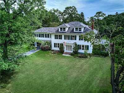 228 Rumstick RD Barrington, RI 02806