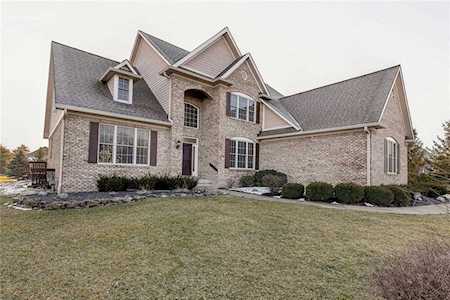 10599 Huntersfield Dr Carmel, IN 46032