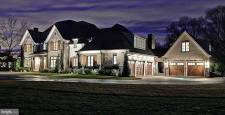 11307 Stuart Mill Rd Oakton, VA 22124