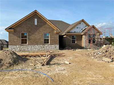 1847 Hazeltine Way Henryville, IN 47126