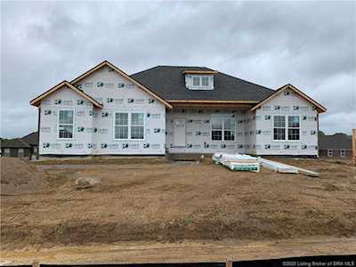 1843 Hazeltine Way Henryville, IN 47126