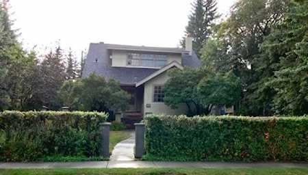 803 Rideau Road SW Calgary, AB T2S 0S1