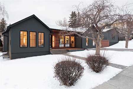 3231 24A Street SW Calgary, AB T3E 1W6